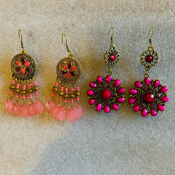 Beautiful pair of Bohemian and Earrings - Picture 3 of 3